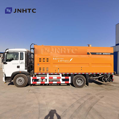 Ευφυές φορτηγό 4x2 ψεκαστήρων ασφάλτου HOWO A7 H5 8cbm Drive