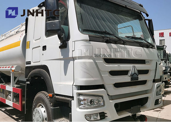 Φορτηγό 6x4 20000l δεξαμενών καυσίμων Howo Sinotruk 25000 λίτρα