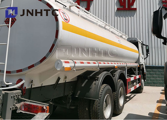 Φορτηγό 6x4 20000l δεξαμενών καυσίμων Howo Sinotruk 25000 λίτρα