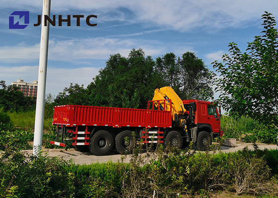Sinotruck Howo 8x8 όλο το φορτηγό φορτίου Drive ροδών με τους γερανούς 30t 13t