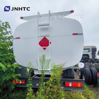 Φορτηγό βυτιοφόρων diesel παράδοσης καυσίμων SINOTRUK HOHAN 6X4 για την πώληση