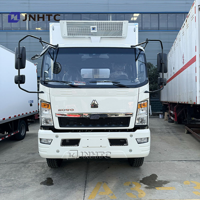 Νέο Lihgt ψυγείο φορτηγό Sinotruck 4X2 5 τόνους για ψύξη τροφίμων παράδοση χαμηλή τιμή