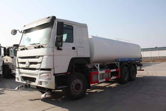 Φορτηγό βυτιοφόρων νερού Sinotruk LHD 6x4 15 - ικανότητα 25cbm για τον εξωραϊσμό πόλεων