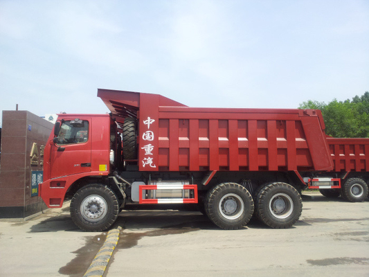 Το Sinotruk 6x4 10 κυλά το βαρύ Tipper μεταλλείας φορτηγών απορρίψεων 70T 30M3 φορτηγό LHD 371hp