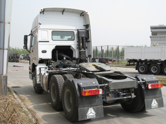 25 άσπρων Howo Sinotruk 6x4 τόνοι φορτηγών Wd615.47 τρακτέρ με την υψηλή αντίσταση σύγκρουσης