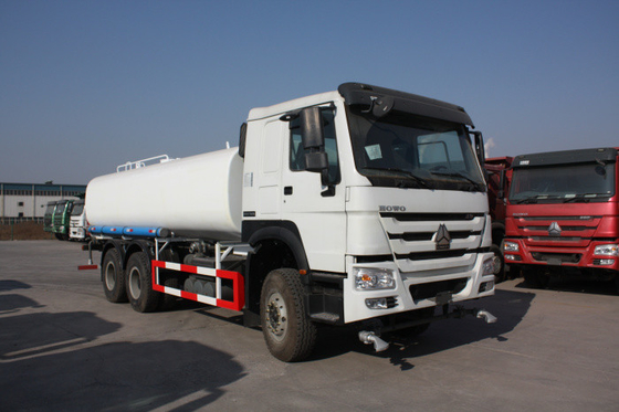 Μακράς διαρκείας φορτηγό 20M3 20000L 6x4 δεξαμενών καυσίμων Sinotruk Howo7 με την αντλία και τους σωλήνες