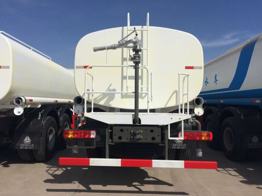Μακράς διαρκείας φορτηγό 20M3 20000L 6x4 δεξαμενών καυσίμων Sinotruk Howo7 με την αντλία και τους σωλήνες