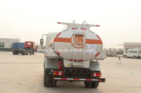 Sinotruk ελαφρύ φορτηγό 6 παράδοσης καυσίμων φορτηγών καθήκοντος εμπορικό/4×2 ρόδες