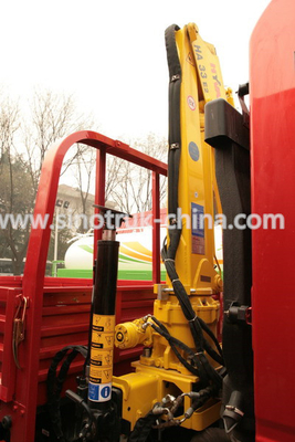 εμπορικά φορτηγά καθήκοντος 4*2 116hp τα ελαφριά τοποθέτησαν 3 τόνους ανυψωτικός το γερανό ικανότητας
