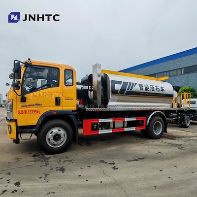 HOWO Ασφαλτοκηλίδωμα εξοπλισμός φορτηγά 4X2 160HP έξυπνη διαχέτρια βιδούλης για πώληση