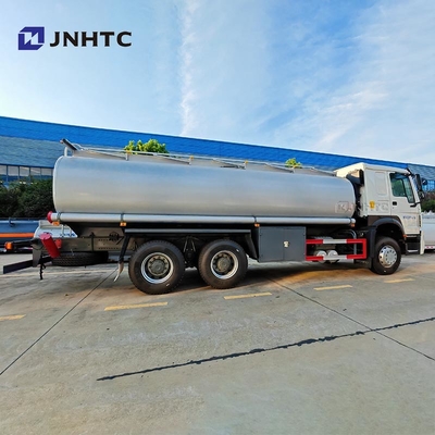 Τεχνουργήματα πετρελαίου Howo 6X4 340HP 30000 λίτρα Μεταφορά καυσίμων Τεχνουργήματα καυσίμων