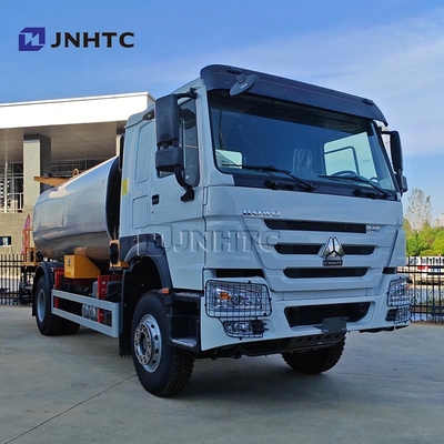 HOWO 4X2 340HP έξυπνος διαχέτης βιδούλης φορτηγά εξοπλισμού ψεκασμού άσφαλτου