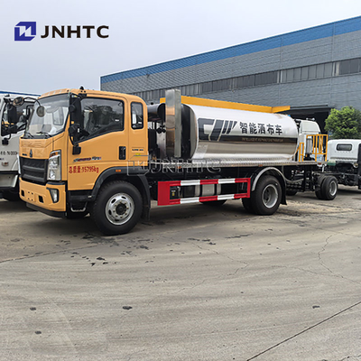 HOWO 6 τροχών Asphalt Bitumen διανομέας Bitumen Sprayer φορτηγό για πώληση