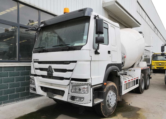 Sinotruk Howo 6x4 10 συγκεκριμένη ικανότητα μηχανών diesel φορτηγών ταραχοποιών ροδών 10CBM