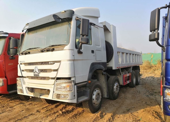 Άσπρο Tipper HOWO 8x4 φορτηγό απορρίψεων κατασκευής φορτηγών βαρέων καθηκόντων 30 κυβικό