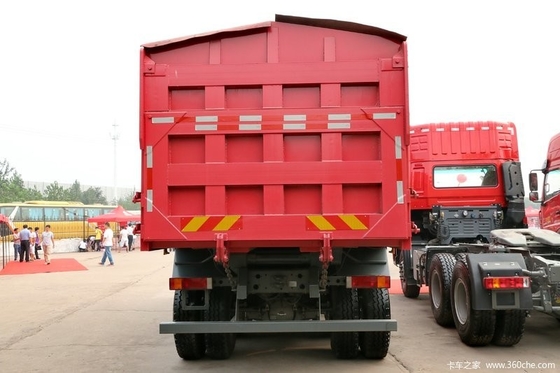 Tipper άμμου SINOTRUK SWZ 8x4 φορτηγό ειδικό στους μπροστινούς άξονες κόκκινου χρώματος HF12 για 55 τόνο