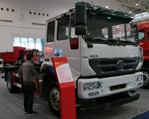 Μίνι SINOTRUK STEYR έξι βαρέων καθηκόντων φορτηγό απορρίψεων ροδών 4X2 50km/Χ Max που η ταχύτητα