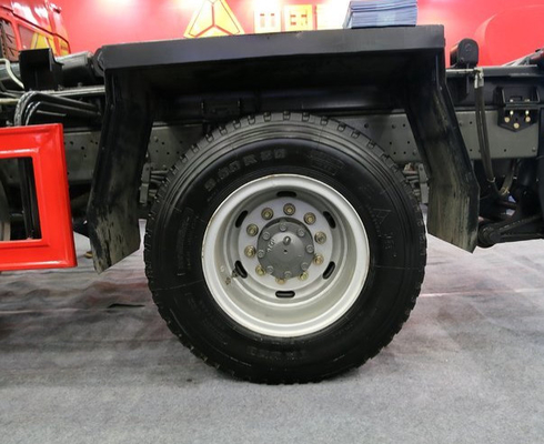 Μίνι SINOTRUK STEYR έξι βαρέων καθηκόντων φορτηγό απορρίψεων ροδών 4X2 50km/Χ Max που η ταχύτητα