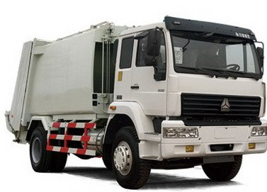 Άσπρος όγκος φορτηγών SINOTRUK HOWO 4x2 6000L συμπιεστών απορριμάτων χρώματος 12m3