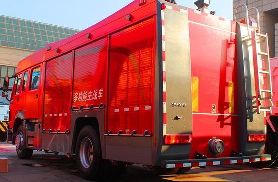 Πυροσβεστικό όχημα 4x2 251hp διάσωσης - δεξαμενή νερού φορτηγών 6m3 πυροσβεστών 350hp SINOTRUK HOWO