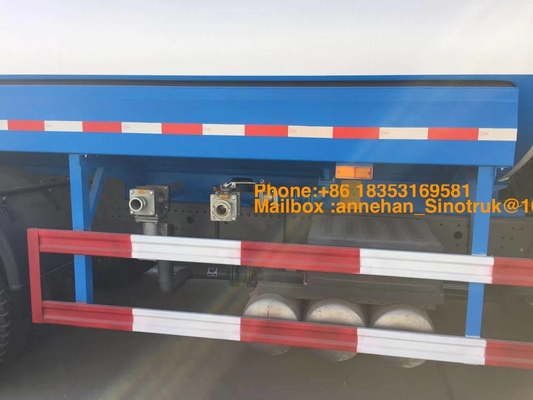 6 X 4 φορτηγό δεξαμενών νερού 20000L 371hp με το σύστημα ψεκασμού Sinotruk Howo7