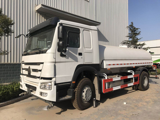 Φορτηγό βυτιοφόρων νερού ροδών 20000L-30000L 336hp LHD Sinotruk Howo7 6x4 10