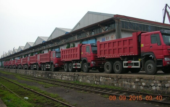 Tipper Howo Sinotruk μέση ανύψωση 6x4 φορτηγών 336hp 18M3 με 10 ρόδες Lhd Euro2