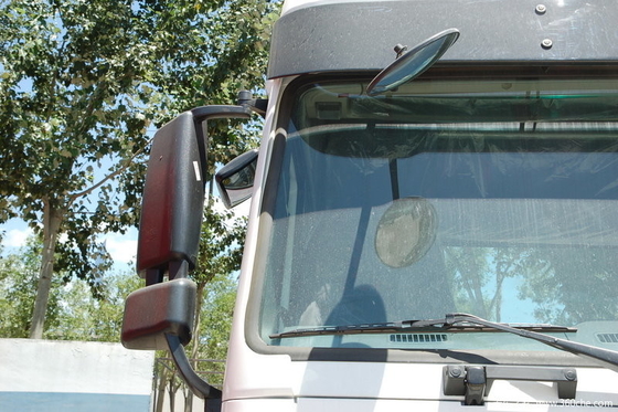 Κεφάλι τρακτέρ Howo 4x2 Sinotruk πρωταρχικό - φορτηγό μετακινούμενων