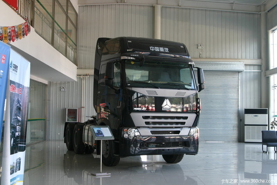 φορτηγό τρακτέρ Sinotruk Howo 6x4 πολυασχόλων 12R22.5 371hp 10