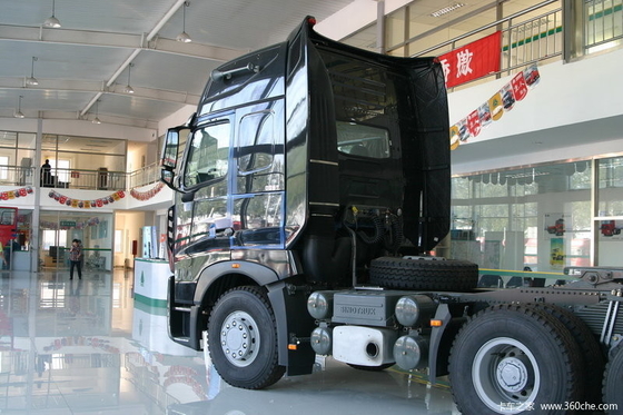 φορτηγό τρακτέρ Sinotruk Howo 6x4 πολυασχόλων 12R22.5 371hp 10