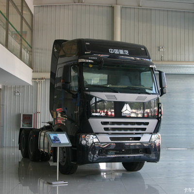 φορτηγό τρακτέρ Sinotruk Howo 6x4 πολυασχόλων 12R22.5 371hp 10