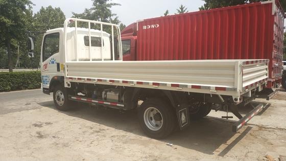 Ο ISO πέρασε αριστερό Drive φορτηγών φορτίου Sinotruk 10T HOWO 4x2 Euro3 το ελαφρύ με το εναλλασσόμενο ρεύμα