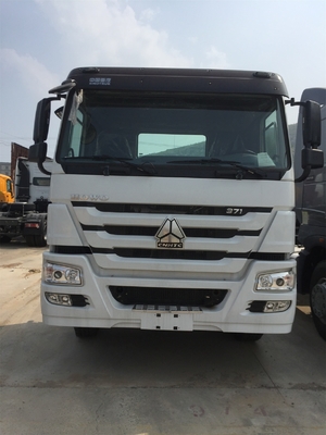 Άσπρη σειρά Sinotruk Howo πρωταρχική - φορτηγό διεθνές Zz4257s3241 400L μετακινούμενων