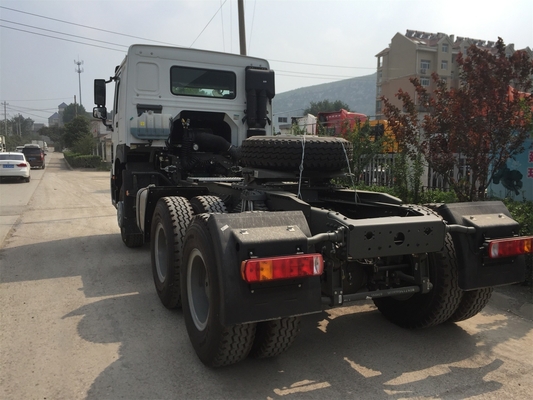 Άσπρη σειρά Sinotruk Howo πρωταρχική - φορτηγό διεθνές Zz4257s3241 400L μετακινούμενων