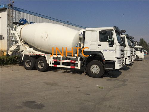 Howo Sinotruk 9 κυβικό φορτηγό δύο αναμικτών τσιμέντου 10m3 12CBM καθίσματα