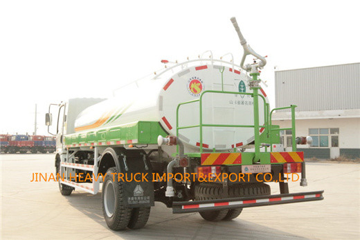 SINOTRUK ελαφρύ φορτηγό ψεκαστήρων νερού Howo 50000 πυροσβεστικών οχημάτων λίτρα δεξαμενών νερού