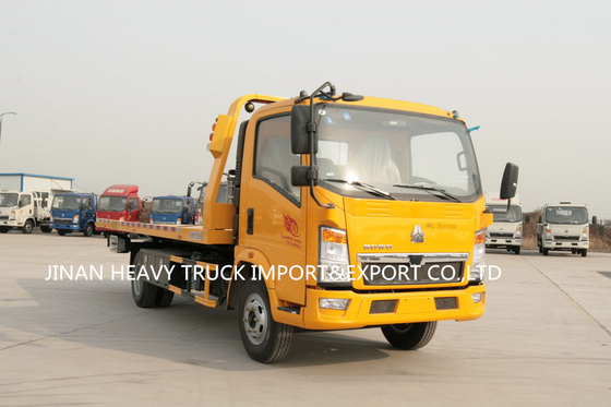 SINOTRUK HOWO 4*2 6 ελαφρύ καθήκον φορτηγών Wrecker ροδών επίπεδης βάσης