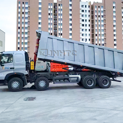 12 Tipper απορρίψεων ροδών HOWO A7 φορτηγό 420hp στις Φιλιππίνες