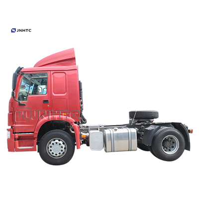 Φορτηγό 4x2 102km/h τρακτέρ diesel βυτιοφόρων Howo 400L Sinotruk