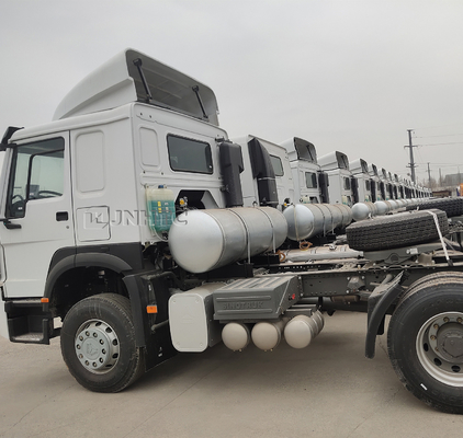 Επικεφαλής φορτηγό Euro2 371hp τρακτέρ Sinotruk HOWO 4x2