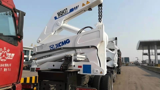 Το φορτηγό Howo 8x4 Sinotruk τοποθέτησε το γερανό με το δευτερεύοντα γερανό Mqh37a ανελκυστήρων Xcmg 37t