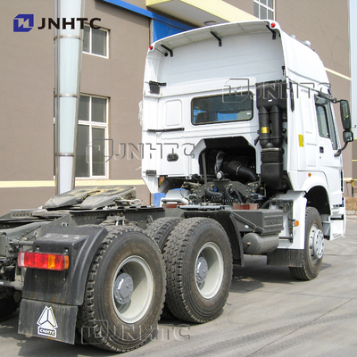 Επικεφαλής 6x4 RHD Sinotruk HOWO φορτηγά ρυμουλκών τρακτέρ τρακτέρ στην Τανζανία