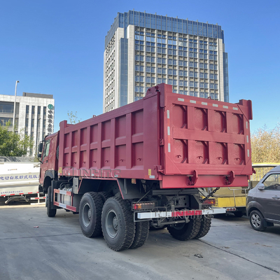 HOWO 6x4 οι Δέκα βαρέων καθηκόντων φορτηγό απορρίψεων ροδών 371hp 30 τόνος 18 κυβικός