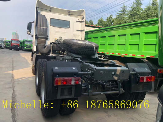 Φορτηγό 10 τρακτέρ Howo 6*4 Sinotruk επικεφαλής 100 τόνοι τρακτέρ πολυασχόλων