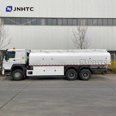 Φορτηγό βυτιοφόρων καυσίμων HOWO 6x4 336hp με το βυτιοφόρο 20cbm