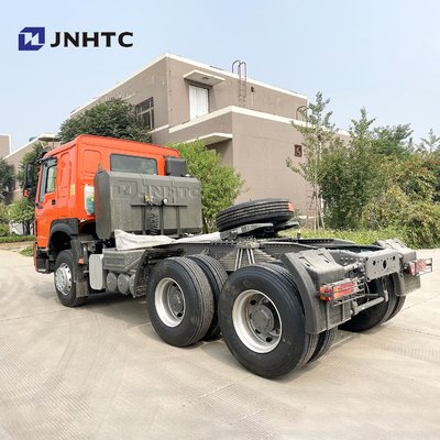 Το Sinotruk HOWO 6x4 10 κυλά το κεφάλι φορτηγών 20ton RHD πρωταρχικό - φορτηγό τρακτέρ μετακινούμενων