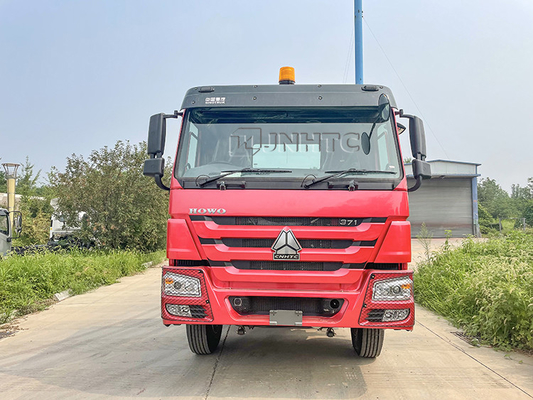 Το Euro2 Sinotruk Howo 6x4 371 φορτηγό 10 τρακτέρ κυλά το νέο επικεφαλής τρακτέρ φορτηγών