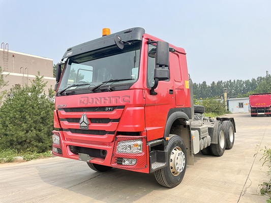 Το Euro2 Sinotruk Howo 6x4 371 φορτηγό 10 τρακτέρ κυλά το νέο επικεφαλής τρακτέρ φορτηγών