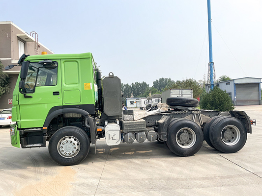 Euro2 LHD Sinotruk Howo 10 ρόδες φορτηγό ρυμουλκών τρακτέρ 371 HP 50 τόνος