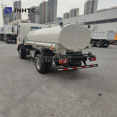 Sinotruk δεξί Drive φορτηγών 4x2 νερού Howo διεθνές
